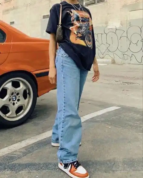 Graphics oversized t shirts with Jeans