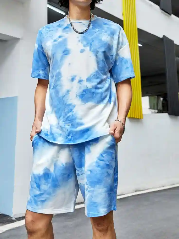 Tie Dye Outfits