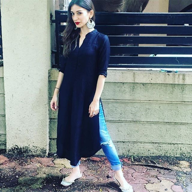 Black Kurti combination with Jeans